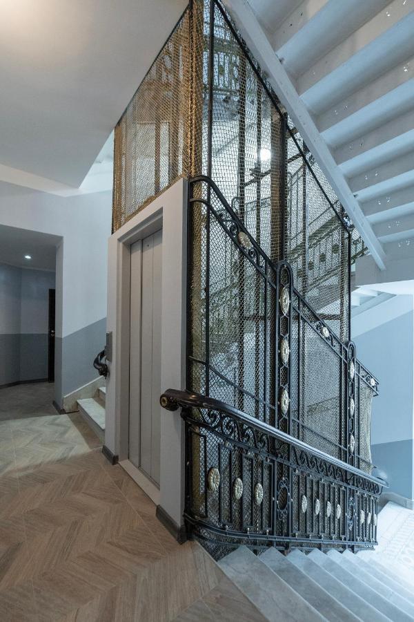 Apartament Palacowy Polonia Z Miejscem Parkingowym 우치 외부 사진